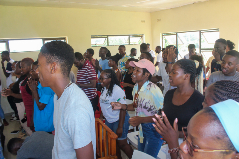 Youth Participating in the Digital Synodal Process