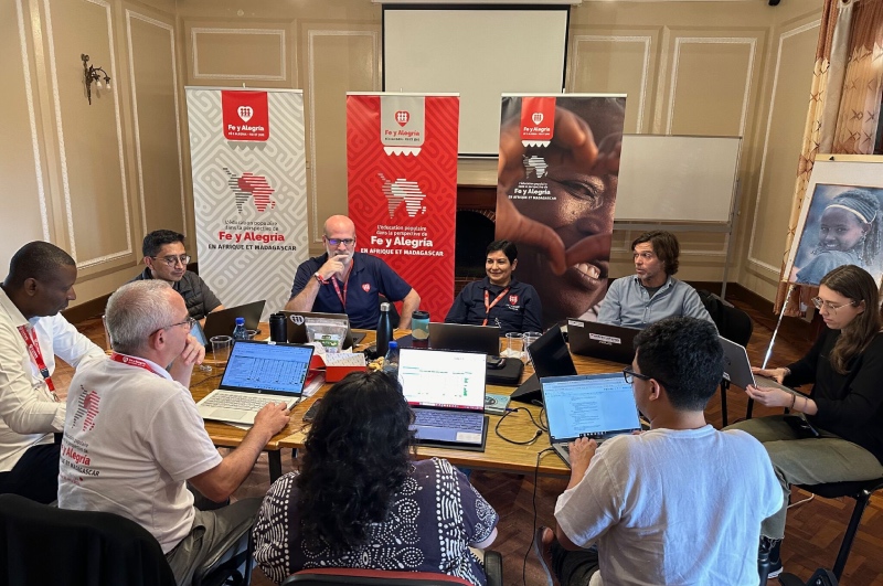 Fe y Alegría Board meets for the first time in Africa