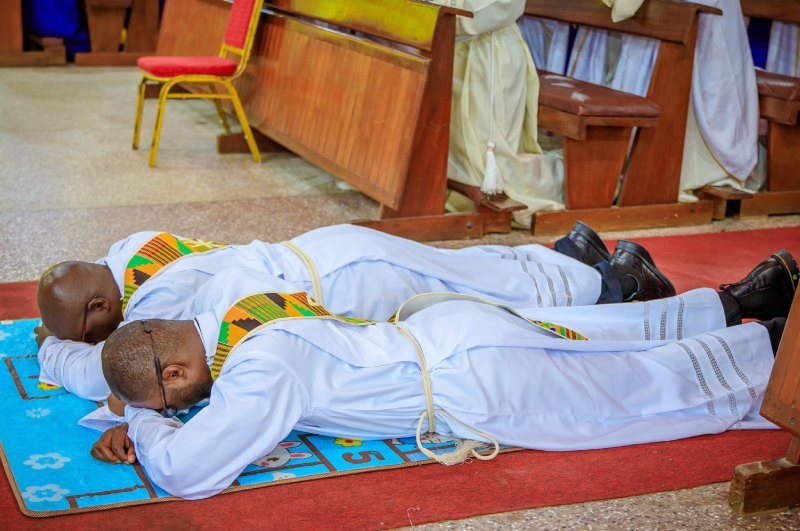 Called to Shepherd God’s People: Two Ghanaian Jesuits Ordained Priests